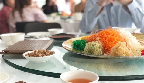 牛人魚生|ユーシェン（Yu Sheng）ってどんな食べ物？